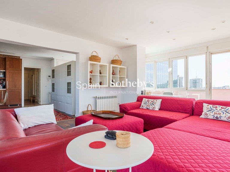 Penthouse for Rent in Madrid, Madrid 26
