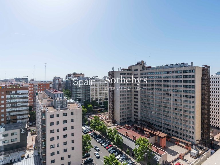 Penthouse for Rent in Madrid, Madrid 10