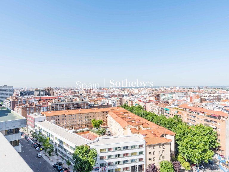 Penthouse for Rent in Madrid, Madrid 5