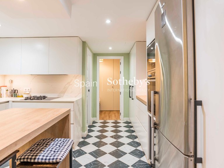 Apartment for Rent in Madrid, Madrid 18