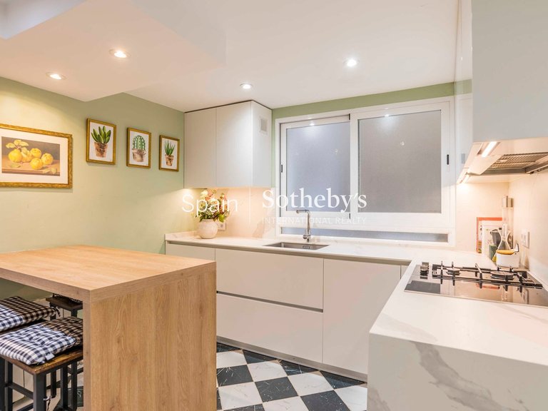 Apartment for Rent in Madrid, Madrid 17