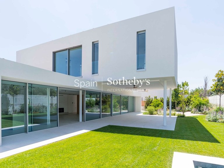 Town House for Rent in Madrid, Madrid 3