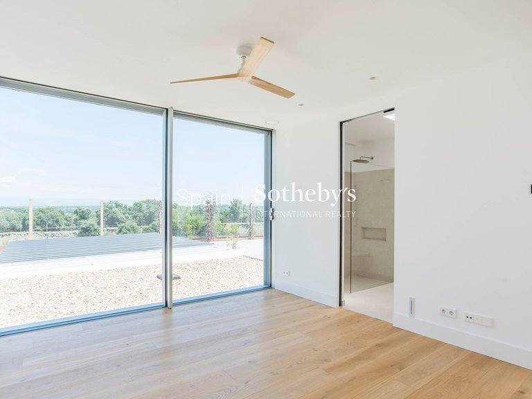 Town House for Rent in Madrid, Madrid 17