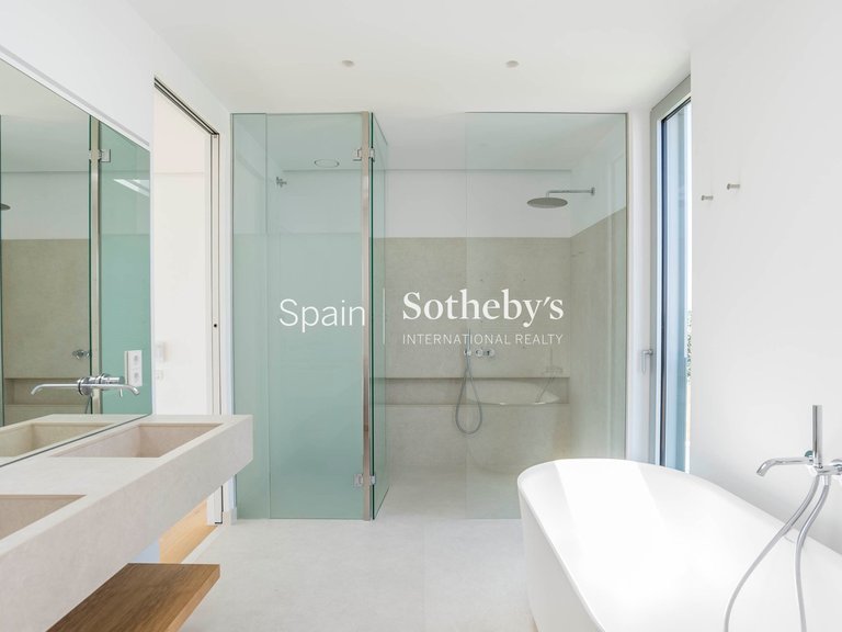 Town House for Rent in Madrid, Madrid 12