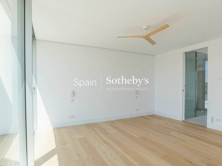 Town House for Rent in Madrid, Madrid 8