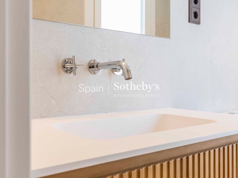 Apartment for Sale in Madrid, Madrid 24