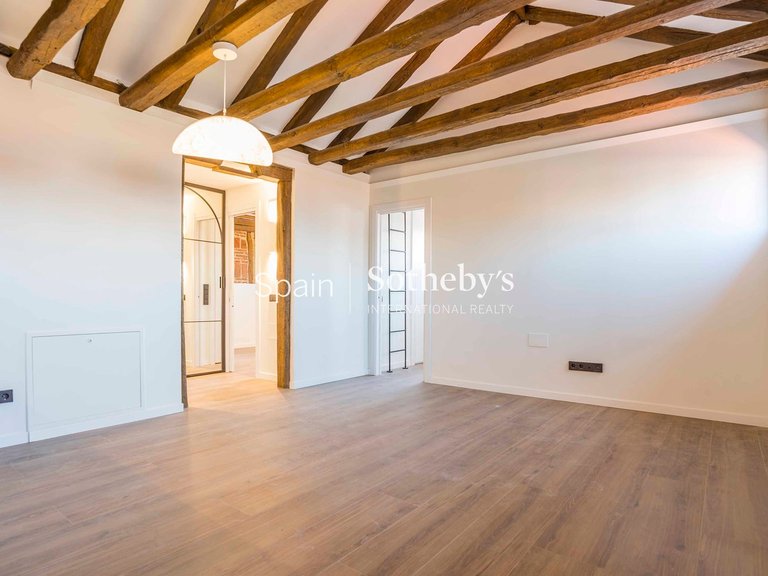 Apartment for Sale in Madrid, Madrid 2