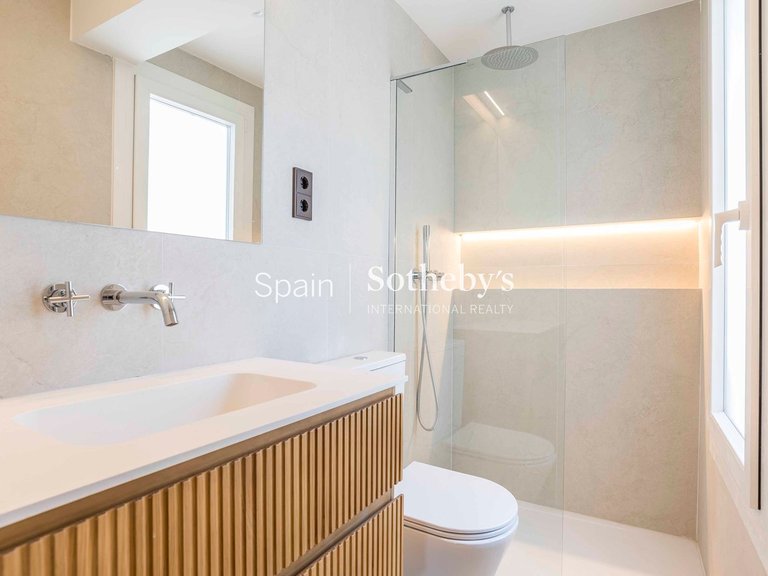 Apartment for Sale in Madrid, Madrid 23