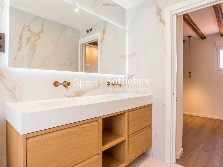 Apartment for Sale in Madrid, Madrid 30