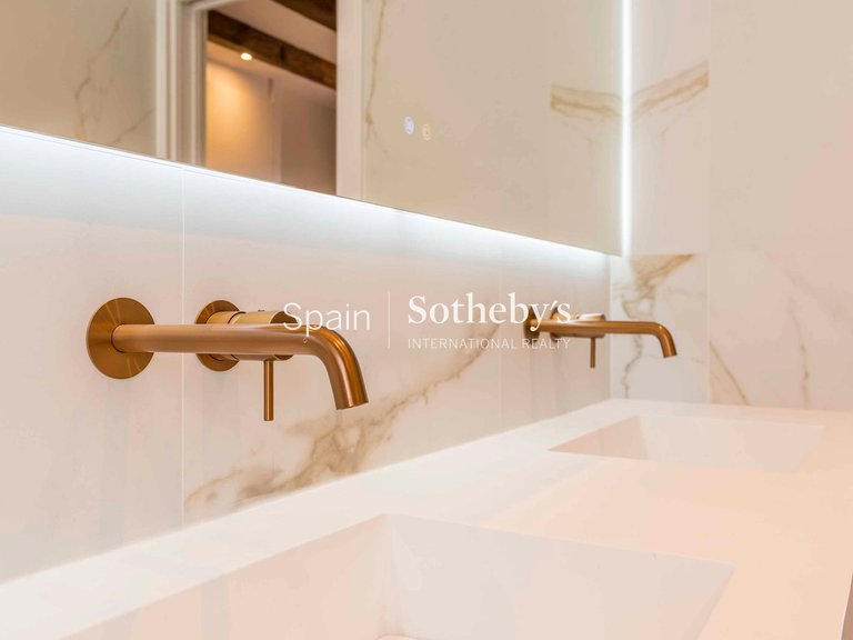 Apartment for Sale in Madrid, Madrid 26