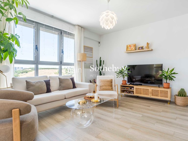 Apartment for Sale in Madrid, Madrid 2