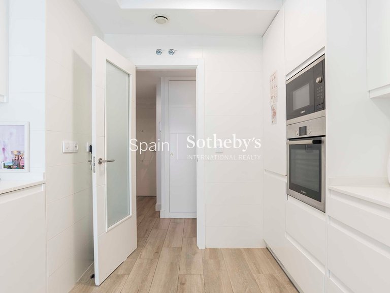 Apartment for Sale in Madrid, Madrid 16