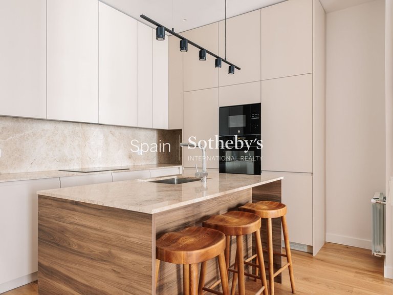 Apartment for Sale in Madrid, Madrid 12