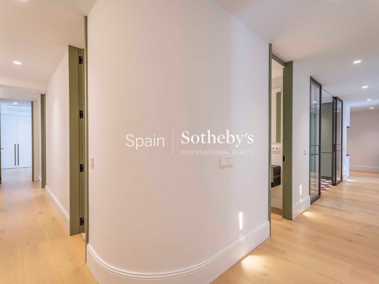 Apartment for Sale in Madrid, Madrid 19