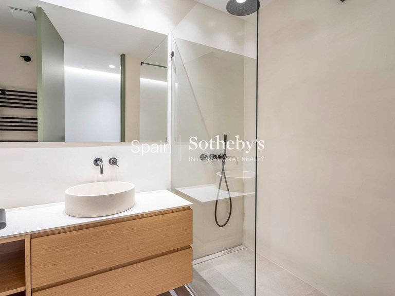 Apartment for Sale in Madrid, Madrid 38