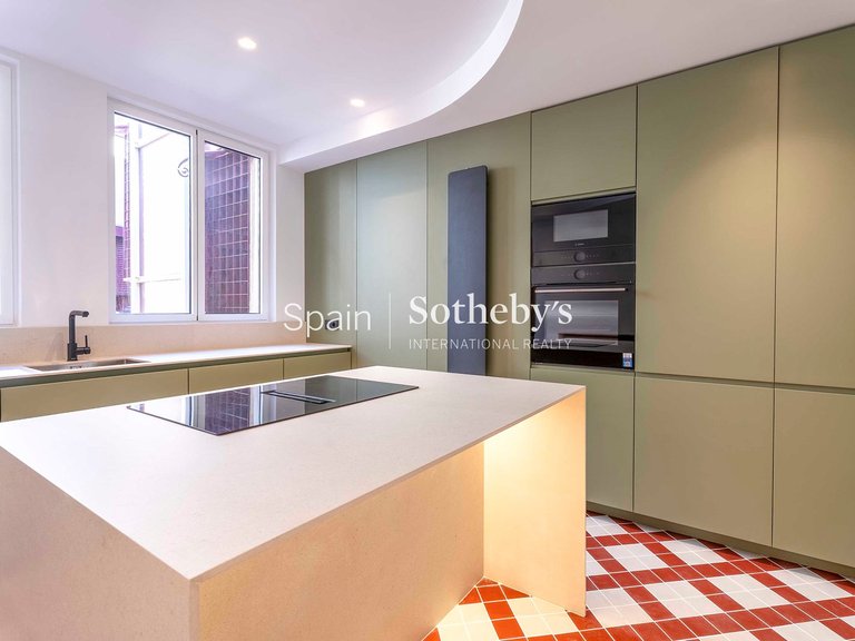 Apartment for Sale in Madrid, Madrid 11