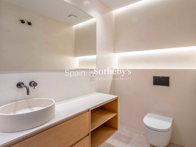 Apartment for Sale in Madrid, Madrid 45