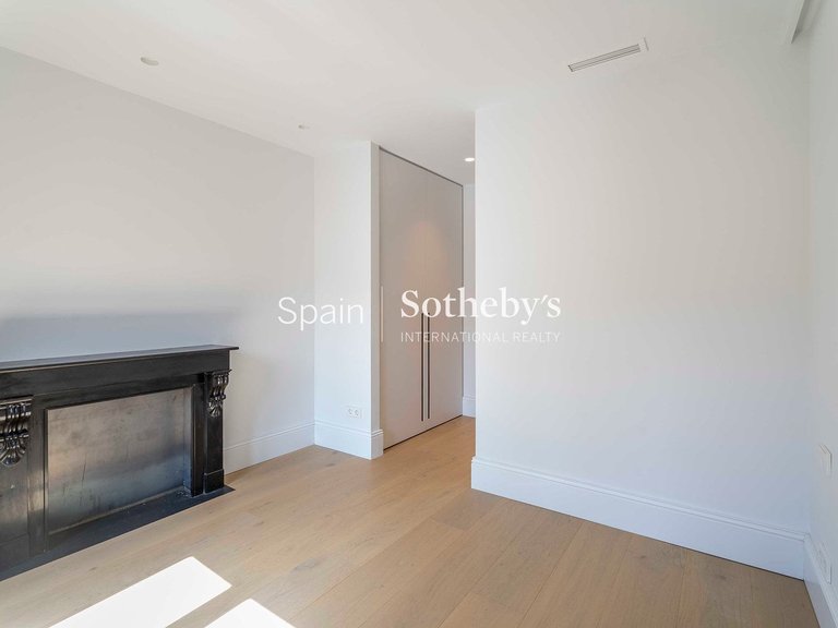 Apartment for Sale in Madrid, Madrid 22