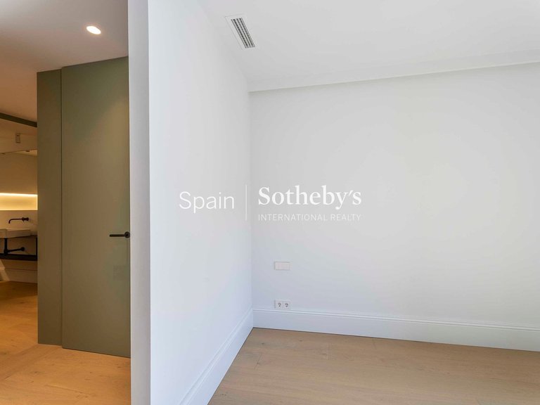 Apartment for Sale in Madrid, Madrid 23