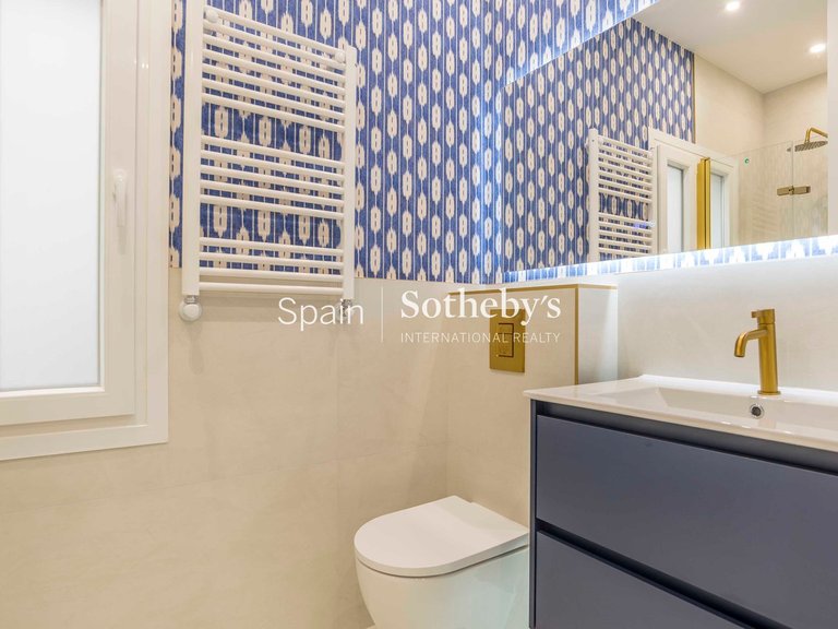 Apartment for Sale in Madrid, Madrid 35