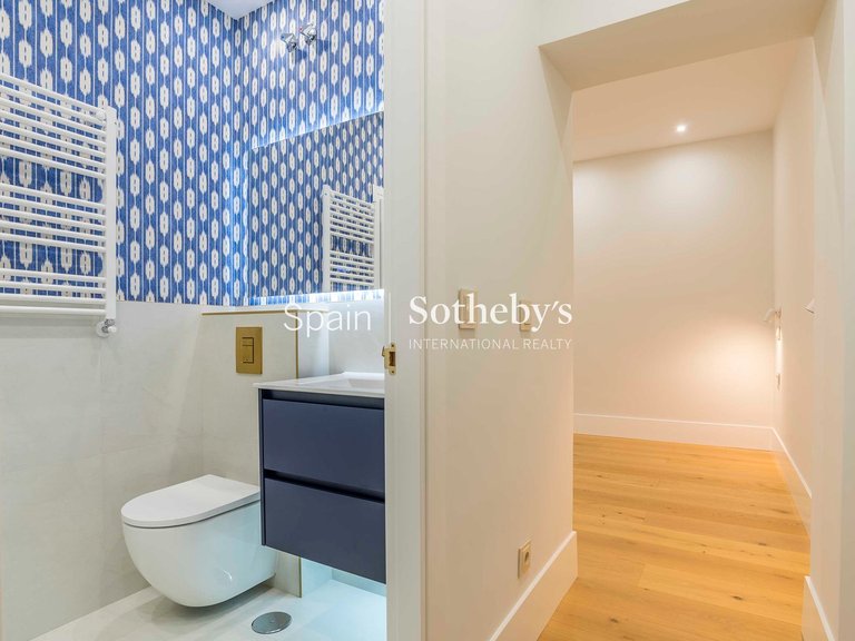 Apartment for Sale in Madrid, Madrid 34