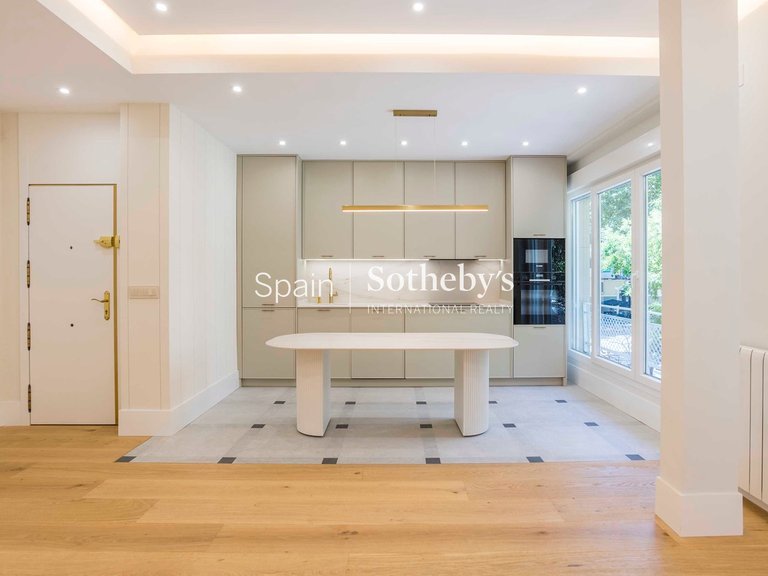 Apartment for Sale in Madrid, Madrid 3