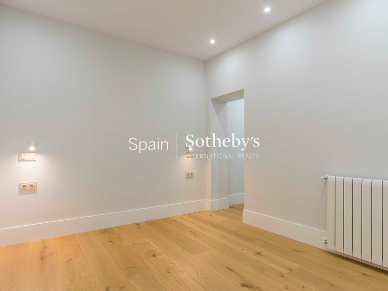 Apartment for Sale in Madrid, Madrid 40