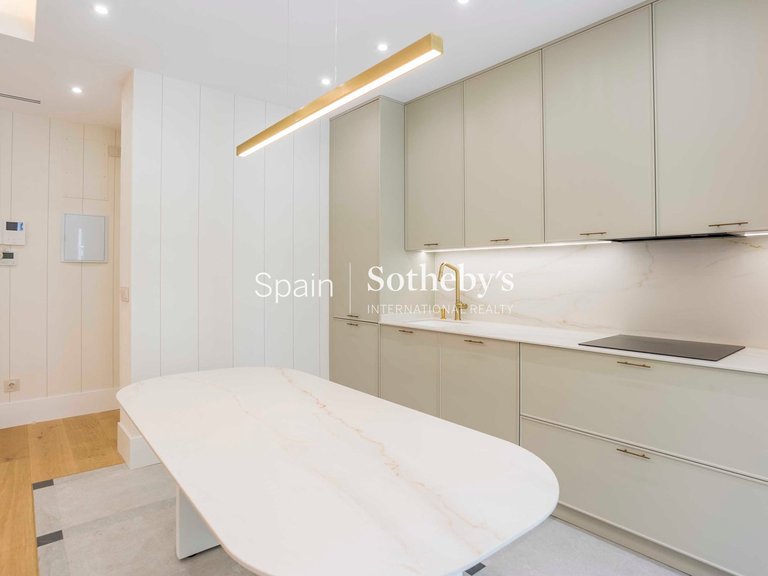 Apartment for Sale in Madrid, Madrid 9