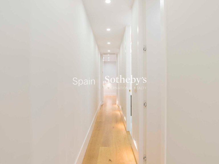 Apartment for Sale in Madrid, Madrid 32
