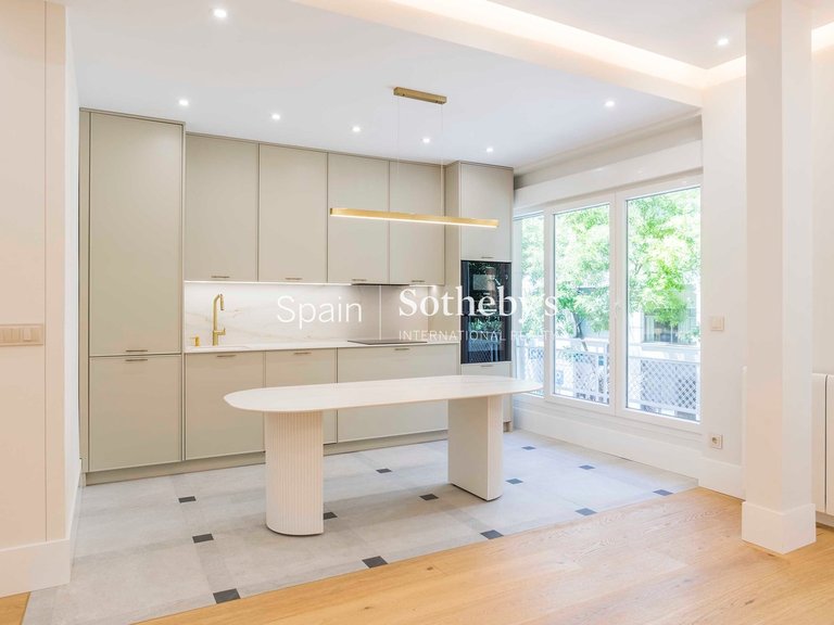 Apartment for Sale in Madrid, Madrid 4