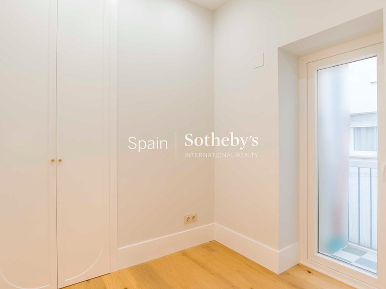 Apartment for Sale in Madrid, Madrid 24