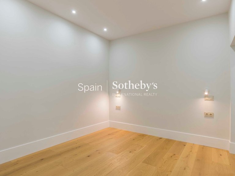 Apartment for Sale in Madrid, Madrid 28