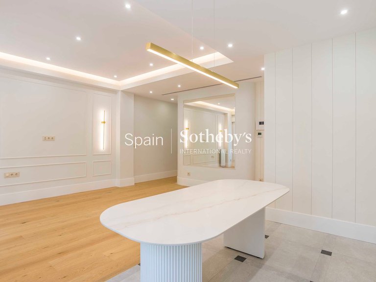 Apartment for Sale in Madrid, Madrid 8