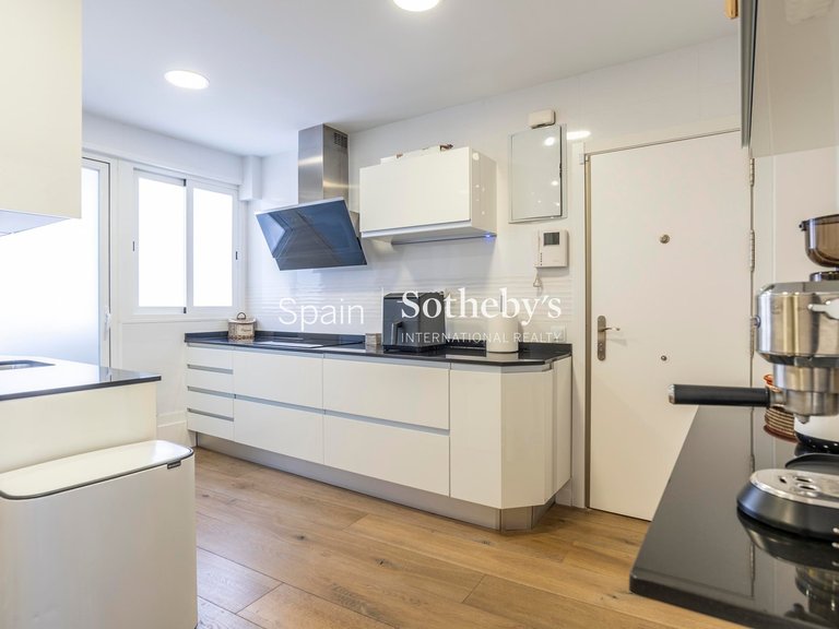 Apartment for Sale in Madrid, Madrid 19