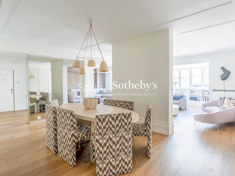 Apartment for Sale in Madrid, Madrid 6