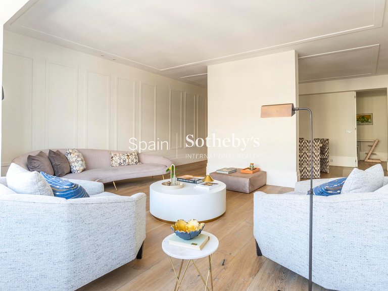 Apartment for Sale in Madrid, Madrid 8
