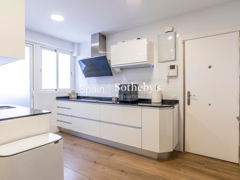 Apartment for Sale in Madrid, Madrid 21