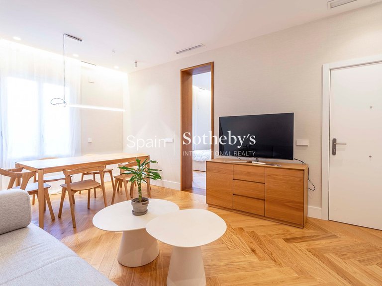Apartment for Sale in Madrid, Madrid 6