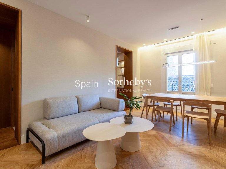 Apartment for Sale in Madrid, Madrid 5