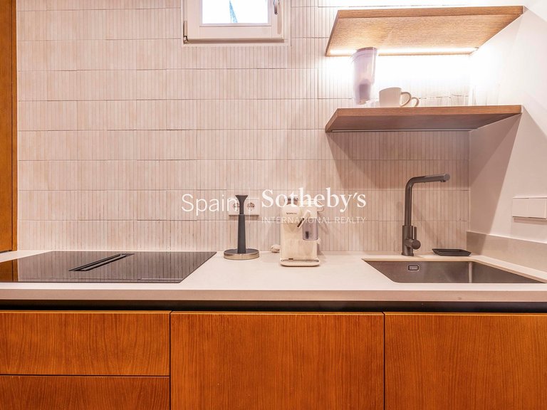 Apartment for Sale in Madrid, Madrid 18