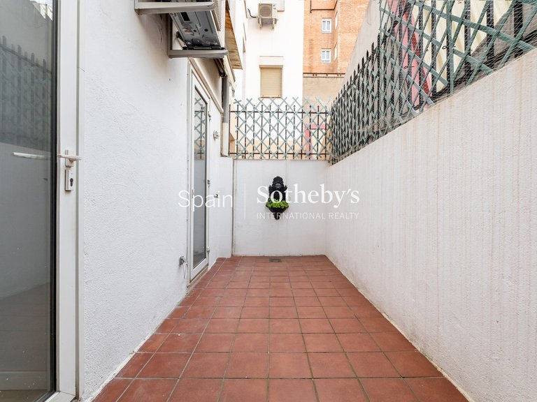 Apartment for Sale in Madrid, Madrid 32