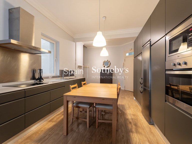 Apartment for Sale in Madrid, Madrid 11