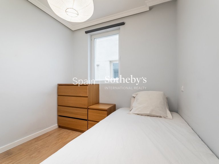 Apartment for Sale in Madrid, Madrid 35