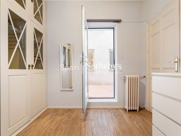 Apartment for Sale in Madrid, Madrid 21