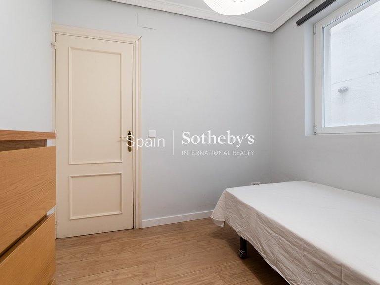 Apartment for Sale in Madrid, Madrid 27