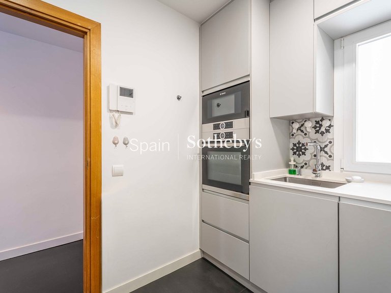 Apartment for Rent in Madrid, Madrid 19