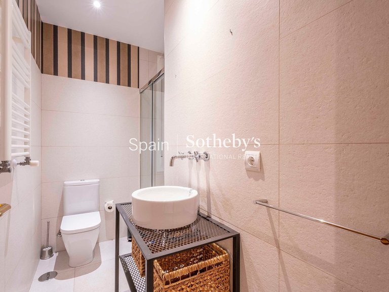 Apartment for Rent in Madrid, Madrid 21