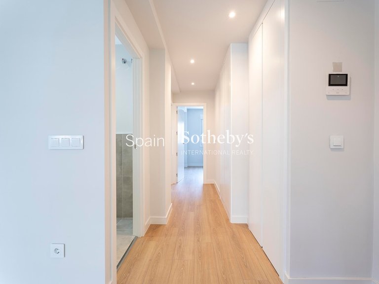Apartment for Sale in Madrid, Madrid 8