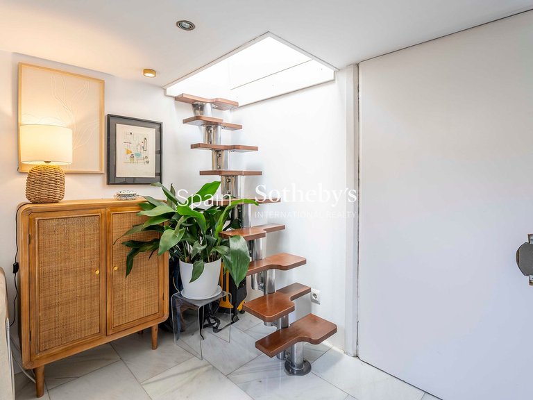 Penthouse for Rent in Madrid, Madrid 34