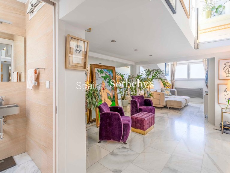 Penthouse for Rent in Madrid, Madrid 27